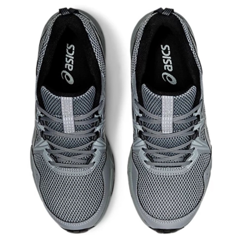 Almost Brand New Gray ASICS gel-venture 8